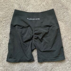 Alphalete Amplify Shorts 4.5”